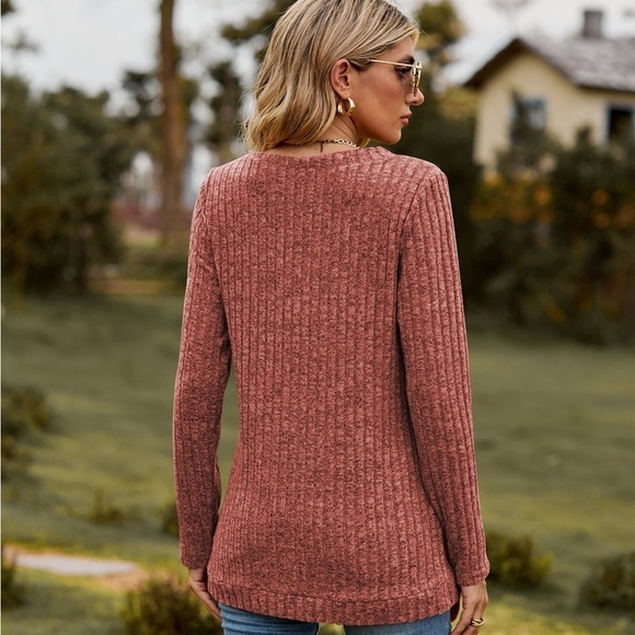 Classic Chic Ribbed V-Neck Sweaters - Picture 4 of 4